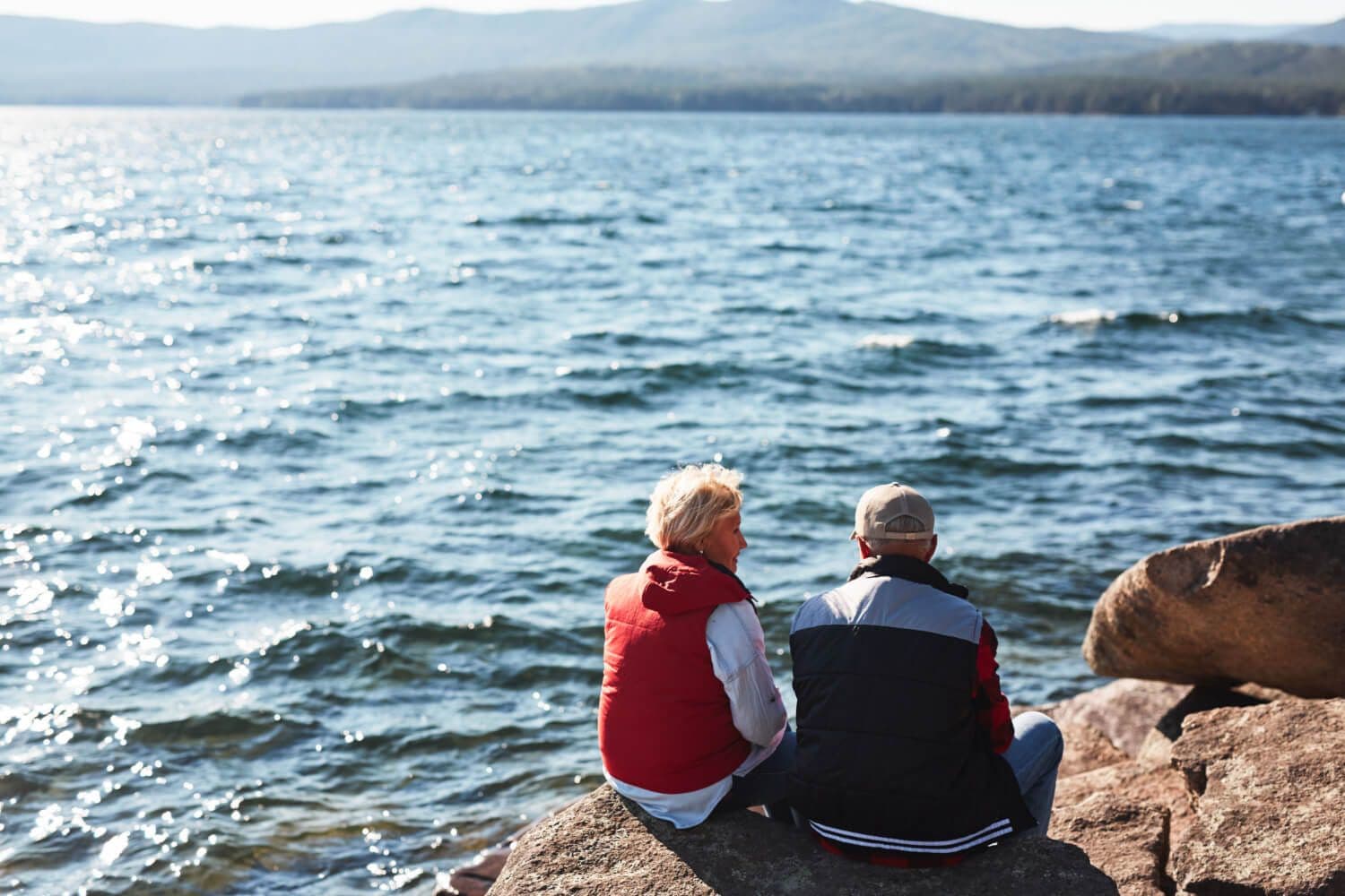 baltyk-dla-seniorow-spokojne-miejscowosci-spacery-wygodne-noclegi