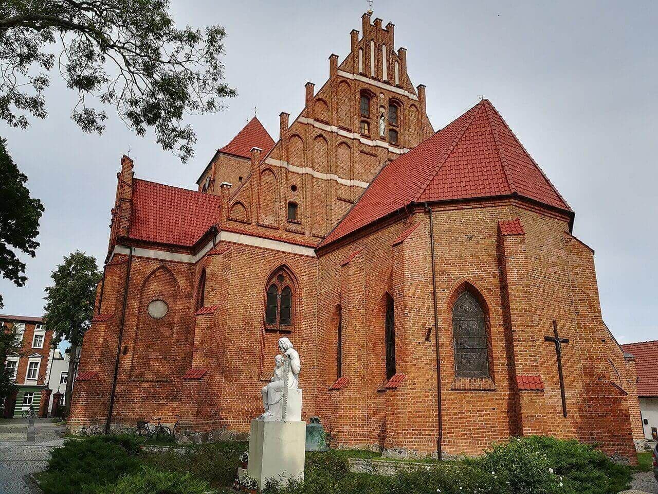 Fara pucka - gotycka perła nad Zatoką Pucką