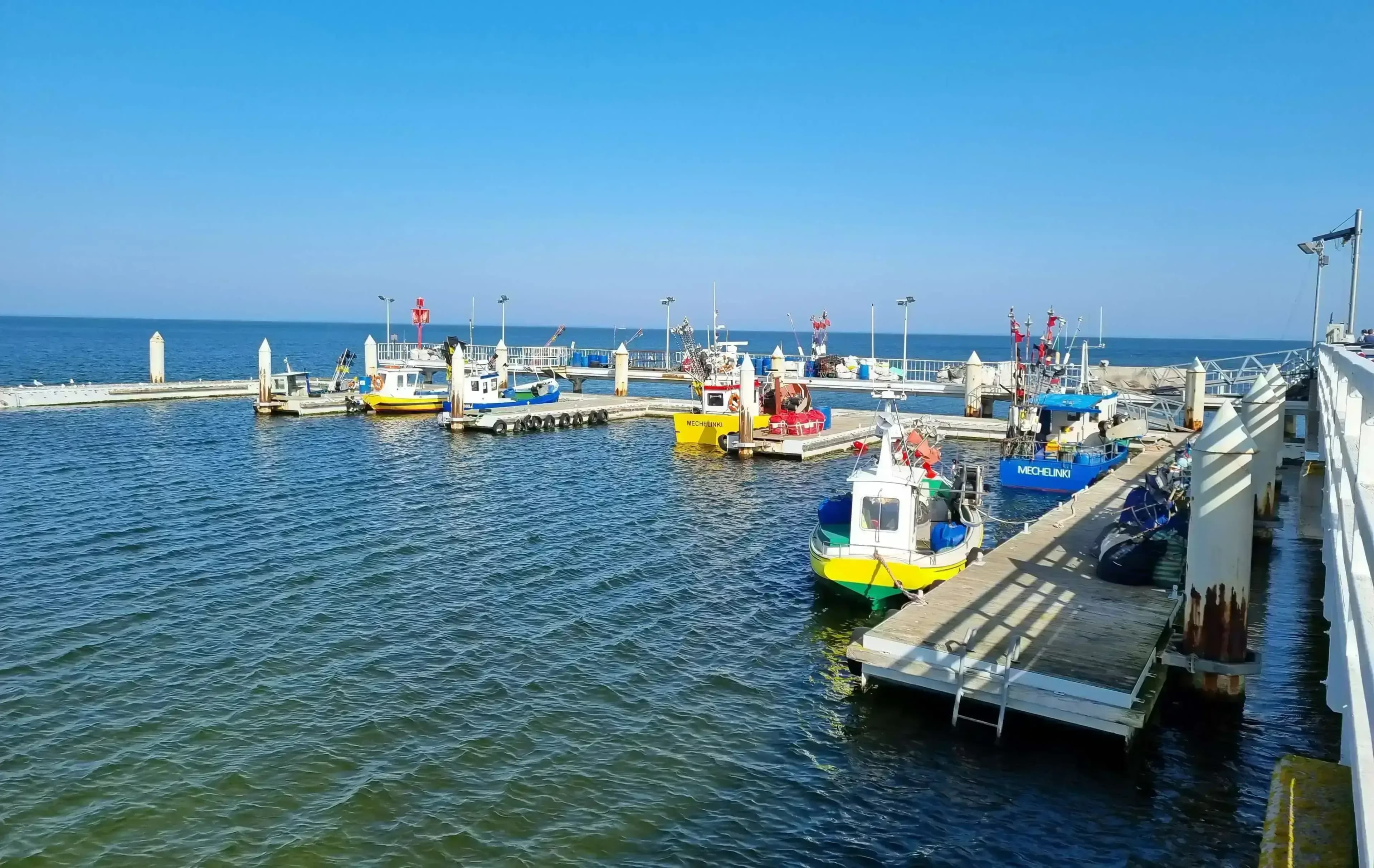 Rewa czy Mechelinki - co wybrać na spokojny weekend nad zatoką?